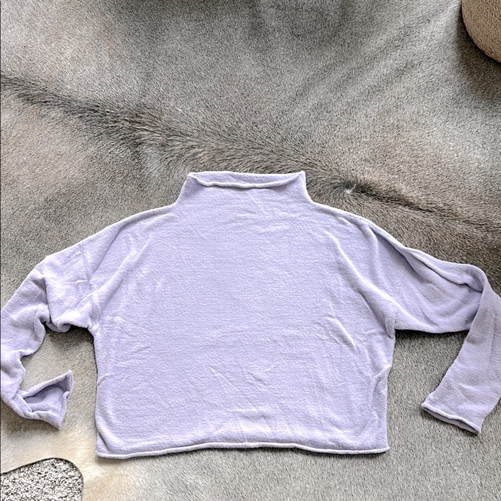 BOHEME Lavender mock neck sweater. Size Large.